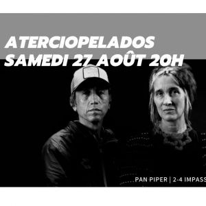 Aterciopelados en concert au Pan Piper en août 2022