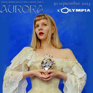 Aurora en concert à L'Olympia en septembre 2024