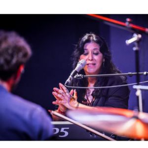 Concert Tara Mehrad à Paris - Le Baiser Salé