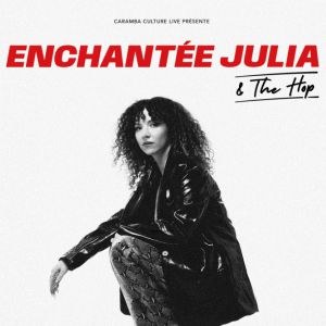 Enchantée Julia en concert au Badaboum en 2022