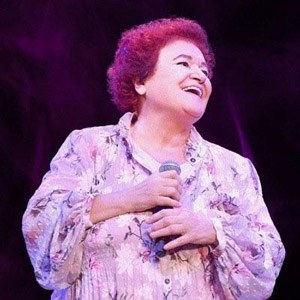 Selda Bagcan en concert aux Folies Bergère